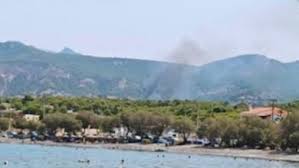 Φωτιά έχει ξεσπάσει στο αλεποχώρι, στην περιοχή βιολέτα. Jifdu5nghotthm