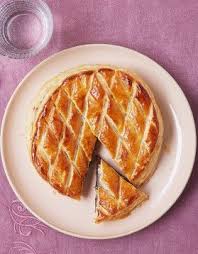 Galette Choco Marron Pour 6 Personnes Recettes Elle A Table Recette Recette Entremet Recette Galette Galette Des Rois Pistache