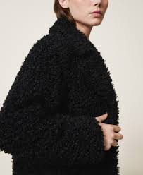 Un choix unique de fourrure noir disponible dans notre magasin. Manteau Long En Fausse Fourrure Femme Noir Twinset Milano