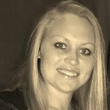 Becca Collom (@Collom2214)