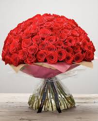 Does aldi sell fresh cut flowers. Can You Tell The Budget Bouquets From The 400 Posies Daily Mail Online