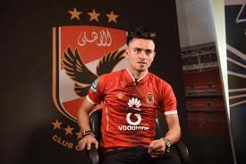محمد صلاح قائد المنتخب الوطني وفريق ليفربول الإنجليزي، أصبح مهددا بالغياب عن صفوف المنتخب الوطني الأولمبي الذي يشارك في بطولة أولمبياد طوكيو 2020 المقرر انطلاقها الشهر المقبل في اليابان. ÙÙŠØ¯ÙŠÙˆ Ø¬Ù…Ø§Ù‡ÙŠØ± Ø§Ù„Ø£Ù‡Ù„ÙŠ ØªÙ†Ù‚Ù„Ø¨ Ø¹Ù„ÙŠ ØµÙ„Ø§Ø­ Ù…Ø­Ø³Ù† Ø¨Ø³Ø¨Ø¨ ØªÙŠÙƒ ØªÙˆÙƒ Ø§Ù„Ø²Ù…Ø§Ù„Ùƒ ÙƒÙˆØ±Ø© ÙˆÙ…Ù„Ø§Ø¹Ø¨ Ø§Ù„Ù…ÙˆØ¬Ø²