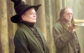This is an unofficial fansite. Maggie Smith Deshalb Fand Sie Harry Potter Unbefriedigend