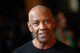 Tanner gives parents anniversary shoutout!