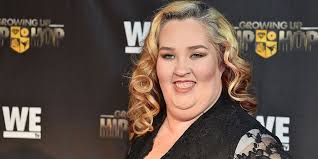 This season, mama june's arrest, disappearance, and use of illegal a newly sober mama june goes on a dramatic journey to reunite with her family who is still picking up the pieces of her addiction. Can Mama June S Weight Loss Redeem Her Mama June S Weight Loss Is The Only Thing To Redeem Her