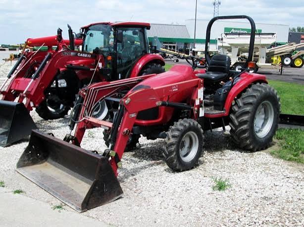 Case IH DX35 Tractor