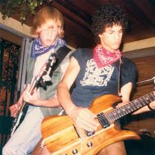 Repost Marc Canter : Attention all of our reserved seating and front row  viewers! Our first bonus episode hit the stage today 🎸🎶 In it, we present  to you a conversation with