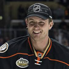 Anaheim Ducks player Cam Fowler gets $1.59 million for Newport Beach condo 