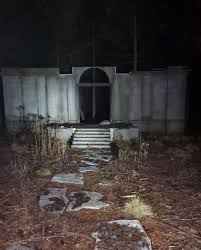 A reboot of the 'resident evil' films based on the popular horror unconventional romantic movies to stream now. Resident Evil Reboot Gets Official Release Date