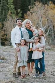 Butterfield Extended Family Portraits Northern Utah Family Photographer Family Photo Outfits Big Family Photos Family Picture Poses