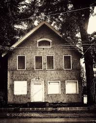 Within walking distance to the beltline, monday night brewing garage, and lean draft house. Old Abandoned House In Atlanta Georgia Old Abandoned Buildings Old Abandoned Houses Abandoned Houses