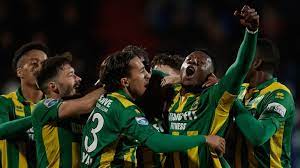 Koning willem ii stadion | arbitré par s. Dat Is Twee Ado Den Haag Is Ook Willem Ii De Baas En Klimt Uit Gevarenzone Omroep West