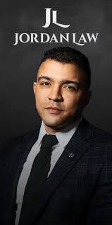 Tonnie E. bracht Shelley Bosch met messteken om het leven