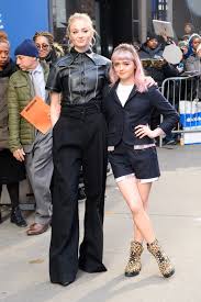Margaret constance maisie williams is an english actress who made her acting debut in 2011 as arya stark, a lead character in the hbo epic. Sophie Turner Maisie Williams Stylish Outfits On Gma