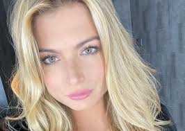 People who liked zara holland's feet, also liked Tgctmg6ue Rbgm