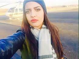 م نيرة آل إبراهيم na twitterze هذي بنت الفنانه وعد احس وضعه مثل ناصر القصبي سيلفي