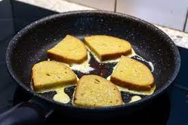 Crosta croccante e ripieno caldo e filante. Ricette Con Il Pane Raffermo Non Sprecare