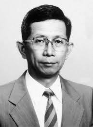 Karl Luft's Instagram, Twitter & Facebook