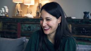 Released , 'deliha 2' stars gupse özay, eda ece, aksel bonfil, derya alabora the movie has a runtime of about , and received a user score of 57 (out of 100) on tmdb, which compiled reviews from. Gupse Ozay A Woman Comedian Fights Stereotypes In Turkish Films Un Women Europe And Central Asia