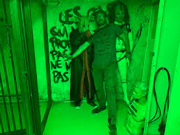Survie — le terme de survie appartient, dès son attestation la plus. Idee De Sortie A Paris Instinct De Survie L Escape Game A La Sauce Saw Cnet France