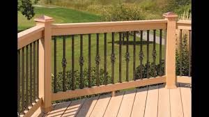 Learn the details in how to build a deck: Balkongelander 19 Praktische Und Stilvolle Gestaltungsideen Balkon Terrassen Zenideen Deck Railing Design Patio Railing Deck Railing Pictures