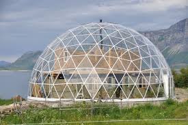 Gorgeous Solar Geodesic Dome Crowns Cob House In The Arctic Circle Kuppel Haus Strohlehmhauser Und Hausbau Ideen