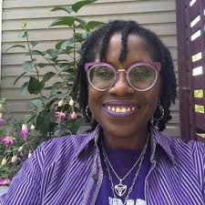 Roxanne Arthur (@roxiarthur)