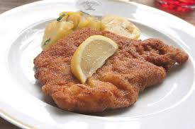 Original Wiener Schnitzel Rezept Mit Kartoffelsalat Rezept Rezepte Wiener Schnitzel Rezept Wiener Schnitzel