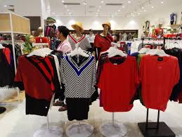 100% de créateurs locaux dans une boutique en ligne, design de qualité et fashion, cadeaux pratiques et originaux, décoration innovante et accessoires. My Blogs Style It Your Way With Yfs