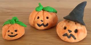Le sel est connu depuis la préhistoire (voir une des plus anciennes villes préhistoriques d'europe solnitsata). Citrouille D Halloween En Pate A Sel