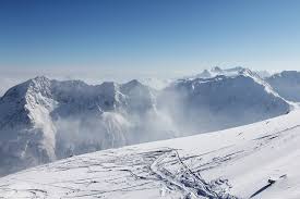In de winter kan je bij ons in oostenrijk deelnemen aan verschillende groepsweken Achtergrond Alpen Oostenrijk Winter Bergen Natuur Sneeuw