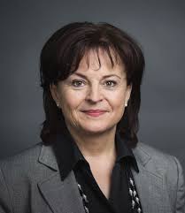 ES REICHT, FRAU MORTLER!