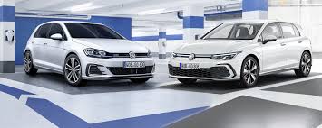 Vw startet im juni 2019 die produktion des neuen golf viii. Vergleich 2017 Vw Golf Vii Vs 2020 Vw Golf Viii Autofilou