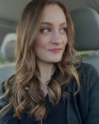 Becky Curl (@becky_curl) • Instagram photos and videos