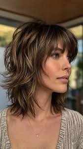 Gina Minotti's Instagram, Twitter & Facebook