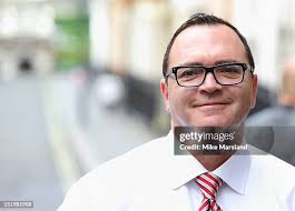 28 Photos & High Res Pictures