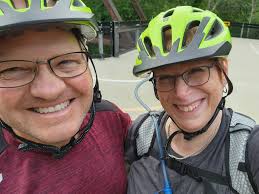 Had lunch with my good friend, Cindy Joy Guy yesterday. We had a great  time! Love you, Cindy!!!!