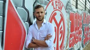 Silvan widmer is a defender who has appeared in 5 matches this season in super league, playing a total of 450 minutes. 4i7nx O1qb Wm