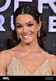 Lisa Ally's Instagram, Twitter & Facebook