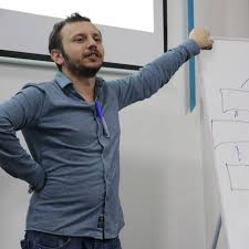 BEN TOY DEĞİLİM! – Bir Gençlik Çalışanı