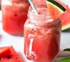 Makanan tinggi kalium lainnya yang cocok untuk penurun darah tinggi yaitu tomat. Empat Jus Yang Wajib Diminum Setiap Hari