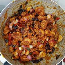 Ia telah disunting dan diterbitkan semula dengan kebenaran. Ayam Masak Cili Kering Try La Resepi Viral Terbaik Facebook