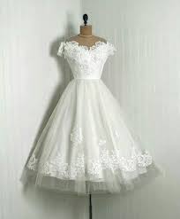 Pin By Allison Walker On My Dreamm Weddingg Short Wedding Dress Tea Length Wedding Dress Wedding Dresses 50s