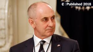 Christopher Liddell Is Front-Runner to Become Trump's Top Economic Adviser 