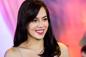 She is not dating anyone currently. Julia Montes Explains Why She Left Star Magic