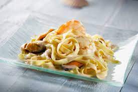 Ajouter alors les fruits de mer décongelés et baisser le feu. Recette De Linguines Aux Fruits De Mer Recettes Du Quebec
