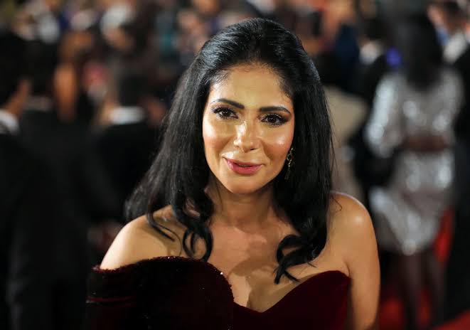 تكريم الفنانة منى زكي في مهرجان القاهرة السينمائي - RT Arabic