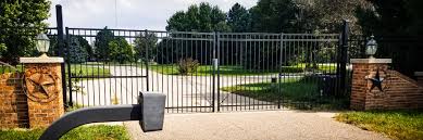 Jul 17, 2014 · the maximum opening formed by a chain link fence shall be not more than 1.75 inches (44 mm). American Fence Company Of Grand Island Nebraska Residential Commercial Fencing Fence Company In Grand Island