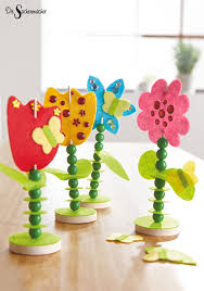 Filzstecker Blumen Zum Fadeln Und Verzieren Holz Basteln Bastelnmitkindern Diy Fruhlin Blumen Basteln Basteln Fruhling Kinder Schneeglockchen Basteln