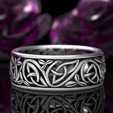 Celtic Wolf Ring Wolf Knot Celtic Wedding Ring Wolf Wedding Etsy Celtic Wedding Rings Celtic Knot Ring Wolf Ring